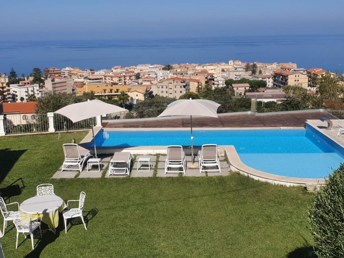 Appartamenti Borgo Panoramico N 5 Tropea Exterior foto